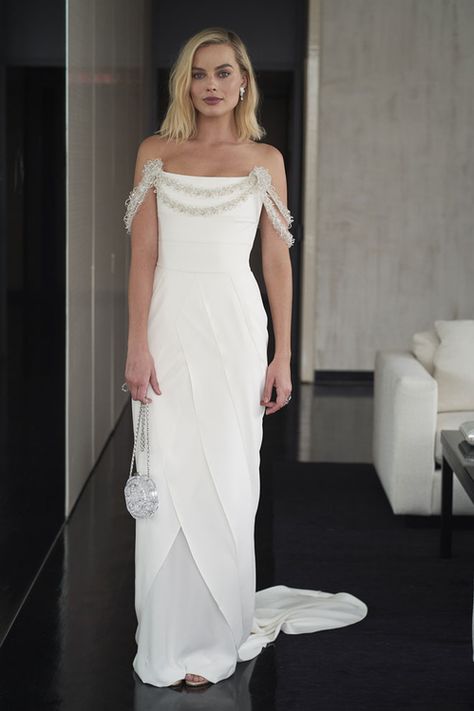 Margot Robbie en robe Chanel haute couture Crédit photo : Courtesy of Chanel Margot Robbie Oscars, Margot Robbie Red Carpet, Margot Robbie Outfit, Oscars Gown, Dress Red Carpet, Margot Robbie Style, Chanel Haute Couture, Margot Robbie, Trendy Dresses