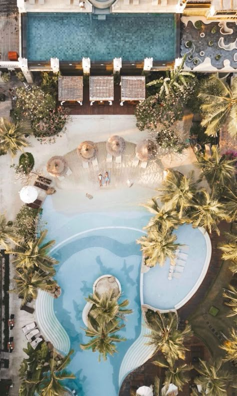 bali mandira beach pool aerial view Resort Design Plan, Balinese Style, Beach Entry Pool, Island Wallpaper, Bali Guide, Bali Resort, Bali Travel Guide, Pool Landscape Design, Bali Beaches