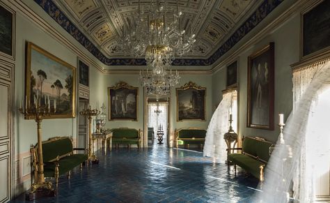 Sicilian History at Palazzo Castelluccio | Artemest Baroque Interior, Architecture Baroque, Throne Room, Acanthus Leaf, Royal Palace, Grand Entrance, Architecture Fashion, Neoclassical, Architectural Digest