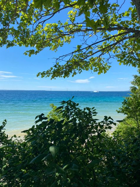 beautiful lake in michigan Lake St Clair Michigan, Mackinac Island Michigan, Grosse Pointe, Mackinac Island, Beautiful Lakes, Lake Michigan, Great Lakes, Michigan, Swimming