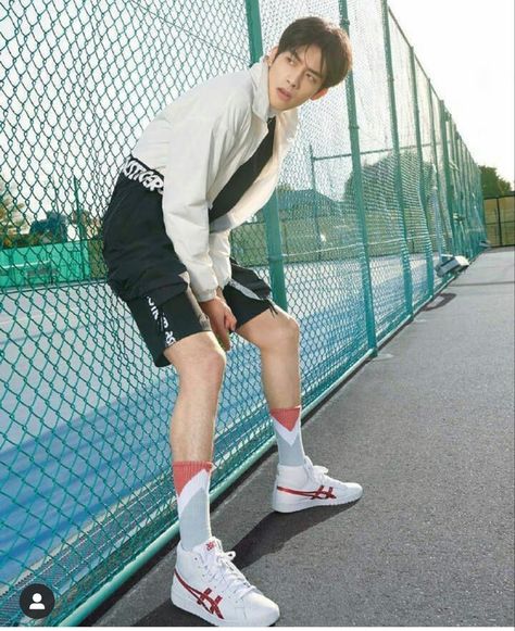 Basketball Court Photoshoot, Sporty Photoshoot, Tennis Fashion Editorial, Tennis Court Photoshoot, Tennis Photoshoot, Sports Photoshoot, Sport Editorial, Song Weilong, Sports Fashion Editorial