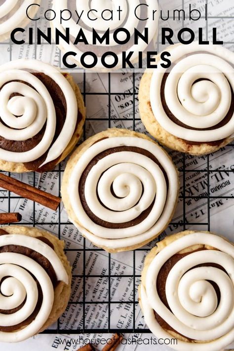 Copycat Crumbl Cookies Recipes, Crumbl Cookies Recipes, Cinnamon Swirl Cookies, Copycat Crumbl Cookies, Swirl Cookies, Crumble Cookie Recipe, Cinnamon Roll Cookies, Cinnamon Cookies, Roll Cookies