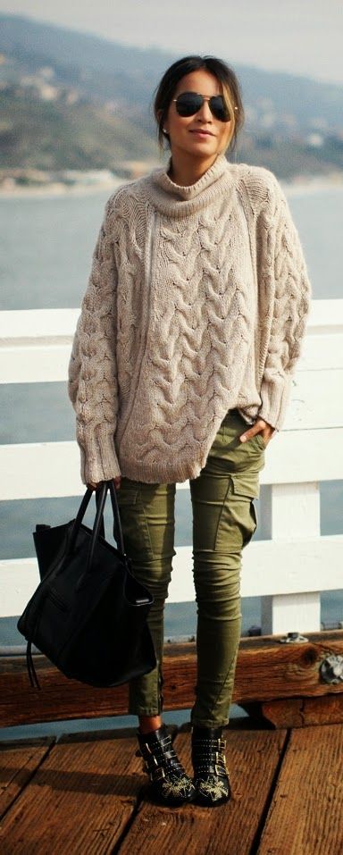 Fall trends | Oversized sweater, military khaki skinnies, black strapped shoes, black handbag | Luvtolook | Virtual Styling Women Cargo Pants Outfit, Olive Pants Outfit, Pants Women Outfit, Clothes For Women In 20's, Cargo Pants Women Outfit, Green Cargo Pants Outfit, Pant Outfits For Women, Green Pants Outfit, Jogger Outfit