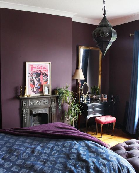 Dark purple bedroom Brinjal interior Dark Purple Walls Bedroom, Purple Wall Bedroom, Bedroom Purple Walls, Dark Purple Room, Dark Purple Bedroom, Purple Bedroom Walls, Dark Purple Walls, Burgundy Bedroom, Ford Pinto