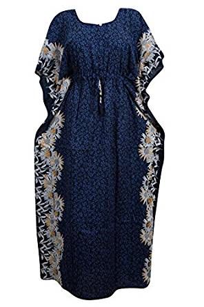 WOMEN BOHEMIAN FASHION CLOTHING : Bohemian Women Maxi Caftan Dress For Cyber Monday ...   https://www.amazon.ca/s/ref=nb_sb_noss?url=me%3DA1FLPADQPBV8TK&field-keywords=Mogul+Interior+ Bohemian Floor-length Kaftan With Traditional Patterns, Bohemian V-neck Kaftan With Printed Motifs, Multicolor Maxi-length Kaftan For Festivals, Bohemian Fitted Maxi-length Kaftan, Spring Batik Print Maxi-length Kaftan, Projek Menjahit, Kaftan Designs, Long African Dresses, African Fabric Dress