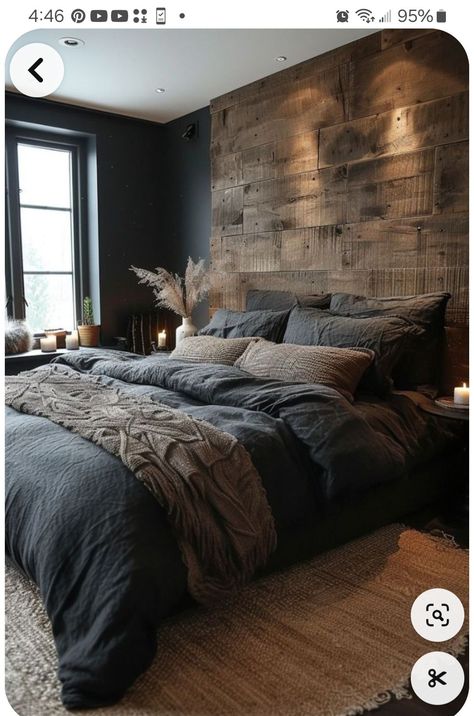 Dark Gray Duvet Bedroom Ideas, Master Bedrooms Decor Black, Grey And Wood Bedroom Ideas, Black Rustic Bedroom, Dark Farmhouse Bedroom, Rustic Grey Bedroom, Muskoka Cottages, Primary Bed, Vintage Apartment Decor