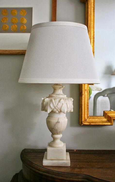 Inspire Bohemia: Alabaster Lamps: Classic Decor Lampshade Lamp, Lace Lamp, Victorian Lamp, Diy Lampshade, Cylinder Lamp, Square Lamp Shades, Shade Ideas, Cool Tricks, Creative Lamp Shades