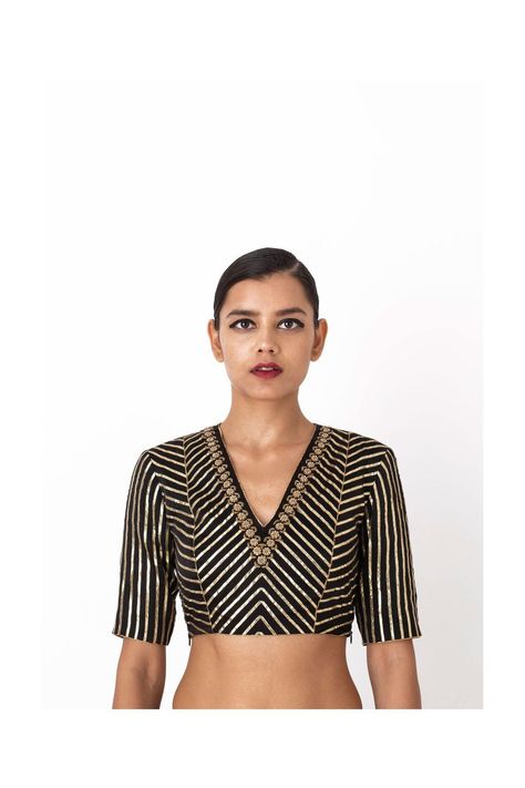 Silk Blouses Online Stripes Blouse Designs, Striped Blouse Designs, Latest Blouse Patterns, Blouses Indian, Rajputi Dress, Blouse Fits, Kalamkari Painting, New Saree Blouse Designs, Raw Mango