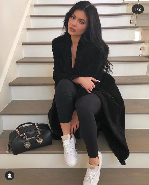 Kylie Jenner winter or fall outfit inspration Stylizacje Kylie Jenner, Stile Kylie Jenner, Look Kylie Jenner, Looks Kylie Jenner, Kylie Jenner Look, Kyle Jenner, Kylie Jenner Outfits, Kylie Jenner Style, Kylie Kristen Jenner