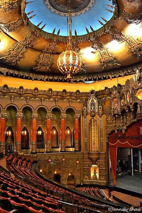 Beautiful Theatres, Fox Theater, Historic Theater, Theatre Interior, Fabulous Fox, A Night At The Opera, Robin Williams, St Louis Missouri, St Louis Mo