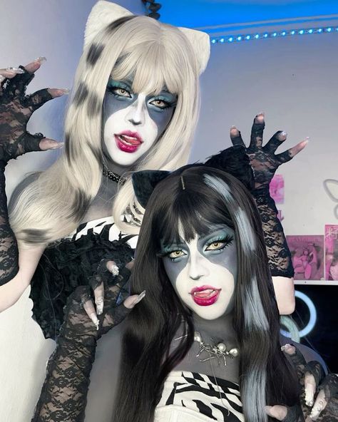 Meowlody And Purrsephone Costume, Monster High Twins, Purrsephone Monster High, Monster High Meowlody, Meowlody And Purrsephone, Monster High Outfits, Monster High Halloween Costumes, Monster High Makeup, Monster High Halloween