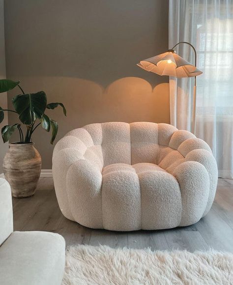 Living Room Glam, Big Pumpkin, Glam Living Room Decor, Interior Design Per La Casa, Upholstered Couch, Glam Living Room, Cozy Chair, Inspire Me Home Decor, Curved Sofa