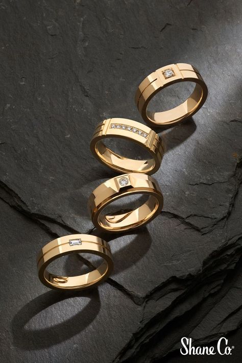 Modern Mens Wedding Rings, Mens Wedding Rings Gold, Wedding Rings For Men, Engagement Ring For Him, Couple Ring Design, Mens Ring Designs, Men's Wedding Bands, Men Tips, Engagement Rings Couple