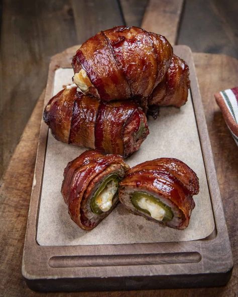 Bacon wrapped armadillo eggs recipe are like jalapeño poppers on steroids! Cheesy, smokey and porky! So much flavor in each bite. Armadillo Eggs Recipe, Candied Bacon Crackers, Smoked Pig Shots, Bacon Crackers, Pig Shots, Armadillo Eggs, Homemade Pasta Salad, Sandwich Sides, Jalapeño Poppers