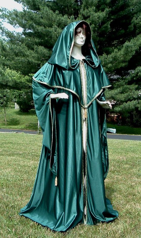 Fantasy Green Wizard's Robe by DesignsbyLadyFaire Green Robes Wizard, Wizard Costume Male, Wizarding Robes, Fancy Robe, Mage Cosplay, Mage Robes, Wizard Robe, Dress Code Guide, Fancy Robes