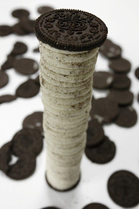 <3 Oreo Tower, Oreo Party, Double Stuffed Oreos, Oreo Cookies, Yummy Foods, Graphic Designs, Om Nom, I Love Food, Funny Things