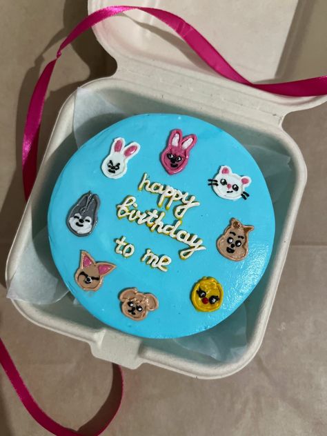 My Birthday Cake, Cake Designs Birthday, Yummy Yummy, My Birthday, Cake Ideas, Cake Designs, Stray Kids, Cupcake, Party Ideas