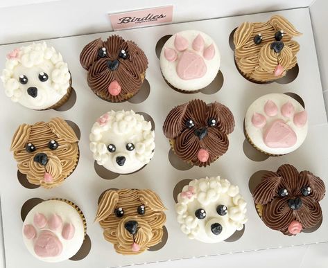 Cat And Dog Cupcakes, Dog Cupcakes Decoration, Dog Themed Cupcakes, Puppy Cakes, Ag Day, Dog Cupcakes, Cupcake Decorating Tips, Puppy Cake, Buttercream Cake Decorating