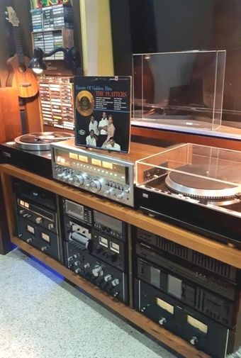 Hifi Setup, Turntable Setup, Audiophile Room, Hifi Room, Turntable Vintage, Dream Setup, Stereo Turntable, Audiophile Listening Room, Home Music Rooms