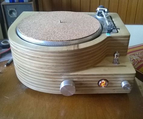 One day I found old and brokendual hifi with turntable of funny shape. I checked mechanism of turntable and it was ok. Then the idea came to me that I... Diy Turntable, Diy Record, High End Turntables, Audiophile Turntable, Hobby Electronics, Music Equipment, Retro Radio, Audio Room, Plywood Sheets