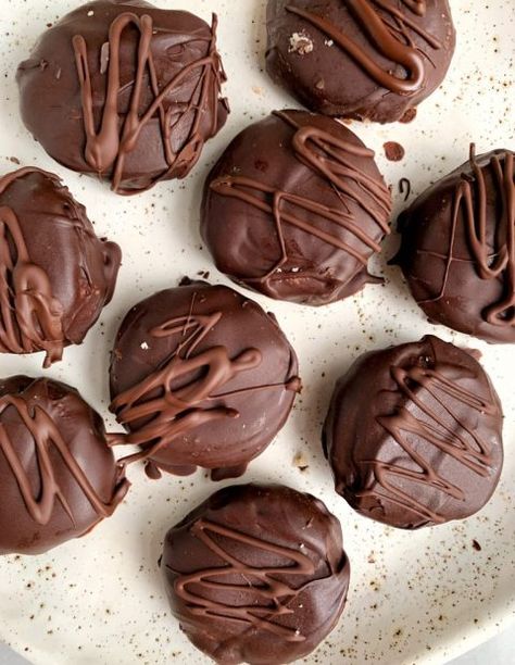 Healthy Candy Recipes, Paleo Dessert Recipes, Creamy Fudge, Graham Cracker Recipes, Gummy Candies, Diet Products, Healthy Candy, Peanut Butter Pumpkin, Peppermint Patty