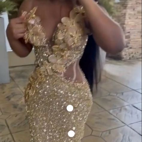 Never Worn, Custom Gown/Dress Diamond Prom Dresses, Prom Dresses Gold, Maroon Prom Dress, Champagne Homecoming Dresses, Silver Prom Dress, Prom Dress Inspo, Champagne Prom Dress, Gold Prom, African Prom Dresses