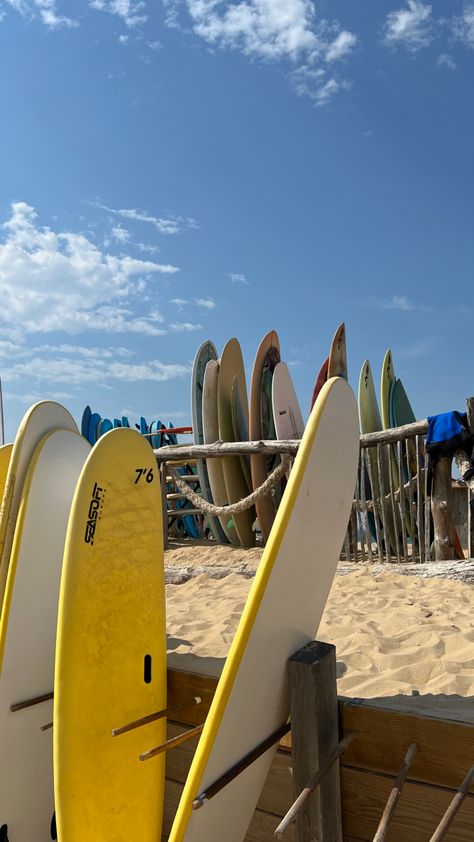 Seignosse France french coast surf surfer inspo aesthetic beach ocean Biarritz Aesthetic, Surfer Aesthetic, Inspi Photo, Biarritz France, Fav Place, Surf Vibes, Summer 24, Park Slide, Surfboard