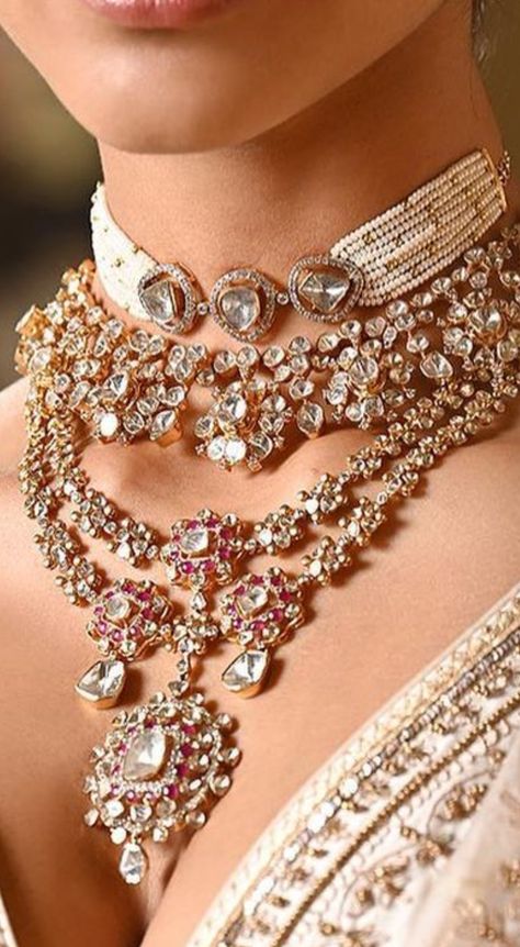 Desi Jewellery, Asian Bridal Hair, Peacock Jewelry, Neck Pieces Jewelry, Bridal Jewelery, Jewelry Photos, Diamond Jewelry Set, Edgy Jewelry, Bridal Jewellery Design