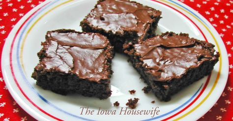 Hershey chocolate syrup Brownies have been around for a long time. I made them when we were still living in Minnesota. They were a ... Hershey Syrup Brownies, Hershey Chocolate Syrup, Chocolate Syrup Brownies, Hershey Brownies, Frugal Eating, Lake Recipes, Yummy Nummies, Chocolate Syrup Recipes, Hershey Syrup