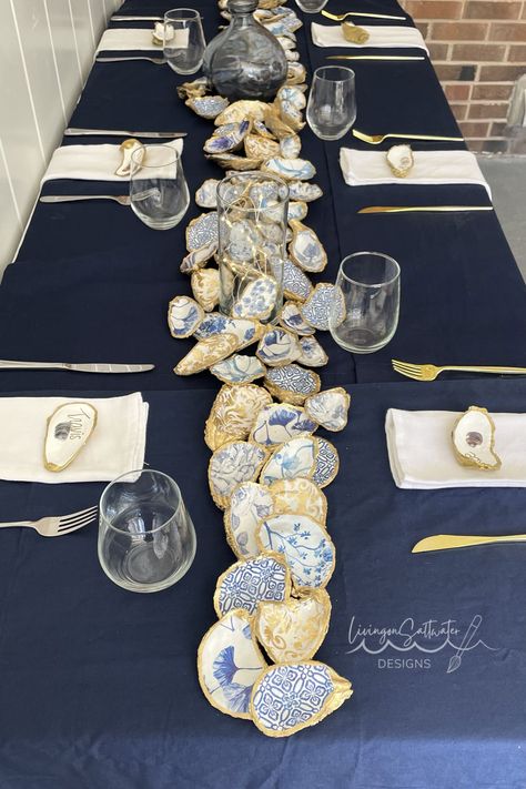 Oyster Roast Party, Oyster Shells Decor, Shell Centerpieces, Shell Table, Oyster Roast, Deco Marine, Oyster Shell Crafts, Shells Diy, Shell Crafts Diy