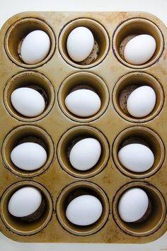 Oven Boiled Eggs, Muffin Pan Eggs, Eggs Deviled, Eggs In Oven, Eggs In Muffin Tin, Cooking Hard Boiled Eggs, Boil Eggs, Cook Eggs, Egg Muffin