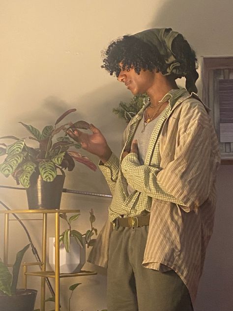 Earthy Boho Outfits Men, Masc Boho Outfits, Male Gardener Aesthetic, Earthy Dreadheads, Earthy Boy Aesthetic, Cottagecore Outfits Men, Earthy Outfits Men, Earthy Black Men, Earthy Men