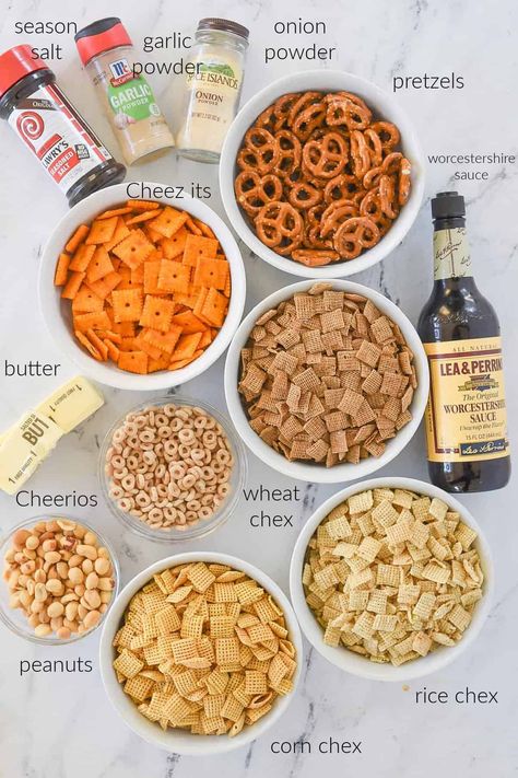 Homemade Chex Mix is a classic snack and it is totally addictive. Just watch it disappear at your next party! Chex Mix Goodie Bags, Chex Mix Seasoning Homemade, Chex Mix Pretzels, Chex Mix Recipes With Worcestershire, Chex Mix With Cheetos, Homemade Christmas Chex Mix Recipe, Frito Chex Mix Recipes, Chex Mix With Worcestershire Sauce, Trail Mix Seasoning