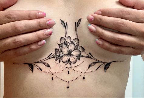 Delicate, feminine sternum tatoo Tattoo Ideas Female Sternum, Sternum Tattoo Female, Unique Sternum Tattoo Women, Simple Sternum Tattoo Women, Delicate Sternum Tattoo, Feminine Sternum Tattoo, Sternum Tattoo Women, In Between Chest Tattoo Female, Underboob Tattoos