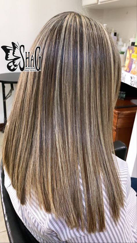 Fine Highlights Blonde, Low Lights On Blonde Hair Straight, Blonde And Carmel Hair Highlights, Dark Blonde Hair With Lowlights Brown, Top Layer Highlights, Hair Cuts With Highlights, Blonde Highlights On Dark Hair Straight, Straight Highlighted Hair, Light Blonde Highlights On Brown Hair