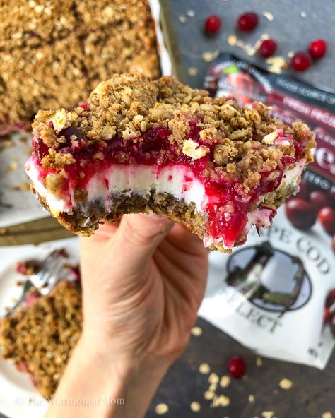 Protein Oatmeal Bars, Cranberry Cheesecake, Protein Baking, Protein Oatmeal, Dairy Free Cream, Protein Treats, Protein Desserts, Vegan Protein Powder, Oatmeal Bars