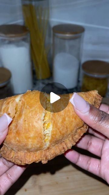 Jateriya Dashai’ on Instagram: "Buffalo chicken empanadas 🔥 These homemade empanadas are a must try! If you like Taco Bell’s new empanadas you will love these 😊  Empanada dough ⬇️ 3 cups flour  1 egg beaten  1 tsp sugar  1 1/2 tsp kosher salt  1/3 cup cold water   • #tacobell #tacotuesday #buffalochicken #empanadas #recipe #foodstagram" Buffalo Chicken Empanadas, Taco Empanadas, Homemade Empanadas, Empanada Dough, Chicken Empanadas, Empanadas Dough, Empanada Recipe, Empanadas Recipe, 21 Savage