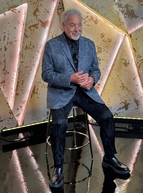 Tom Jones (@RealSirTomJones) on X Tom Jones Singer, Sir Tom Jones, Tom Jones, Easy Listening, Famous Singers, New Items, Google Photos, See You, To Share