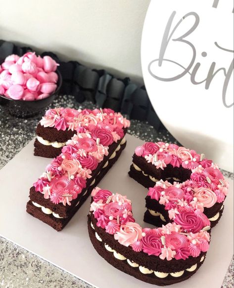 Cakes For Teenagers, Number Birthday Cakes, Pink Buttercream, 14th Birthday Cakes, Teen Cakes, Cake Lettering, 13 Birthday Cake, 13 Birthday, Birthday Cakes For Teens