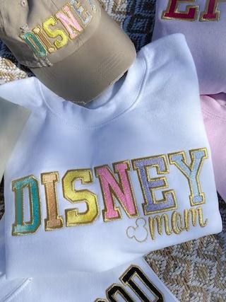 WonderfulDayBoutique - Etsy Disney Trip Outfits, Disney Patches, Disney Up, Disney Mom, Trip Outfits, Adventures By Disney, Disney Tangled, Disney Sweatshirts, Disney Life