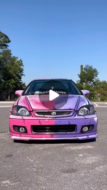 HondaPro Jason on Instagram: "Honda Civic Si EM1 covered in hand panted graffiti art by @kbmerone @wrapsrwack #sick #Honda #HondaCivic #graffitiart #CivicSi" Pimped Out Honda Civic, Honda Civic 1998 Modified, Honda Civic 1998, Honda Civic Car, Civic Car, Honda Civic Dx, Civic Lx, Civic Si, Honda Civic Si