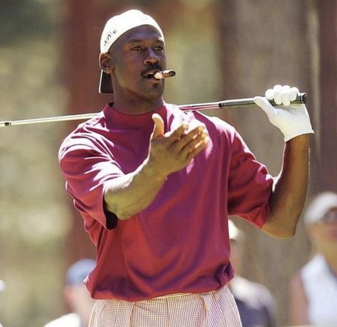 Michael Jordan Golf, Michael Jordan Baseball, Cold Pictures, Famous Golfers, Jordan Golf, Michael Jordan Photos, Michael Jordan Pictures, Golf Pictures, Golf Inspiration