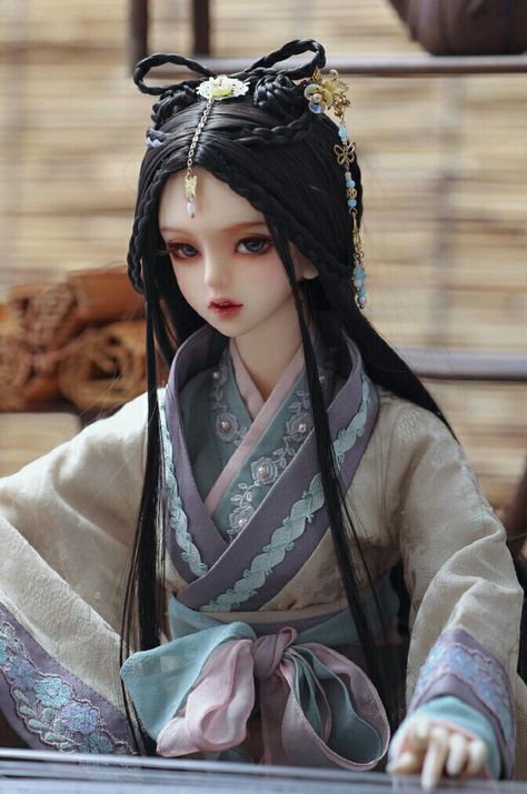 Dolls Aesthetic, Bjd Dolls Girls, Chinese Dolls, Enchanted Doll, Headpiece Diy, Pink Tumblr Aesthetic, Chinese Hairstyle, Asian Doll, China Dolls