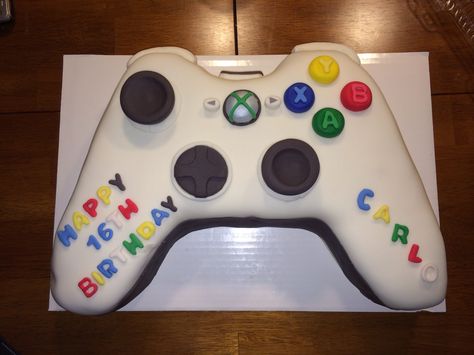 XBox Remote cake Xbox Cake, Dolphins Tattoo, Pull Apart Cupcakes, 14th Birthday, 9th Birthday, 10th Birthday, Xbox, Gaming Products, Birthday Parties