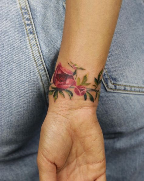 Corsage Tattoo, Floral Bracelet Tattoo, Wrist Bracelet Tattoo, Bracelet Tattoo, Tattoo Wrist, Rose Corsage, Beautiful Flower Tattoos, Up Tattoo, Tattoo Cover Up