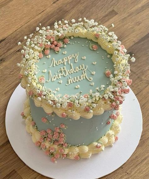 Easy Floral Cake Design, Floral Cake Ideas, Bridgerton Brunch, Floral Cake Design, Animal Birthday Cakes, Birthday Cake Decorating Ideas, Pinterest Cake, Birthday Cake With Flowers, Cake Recipes Easy Homemade