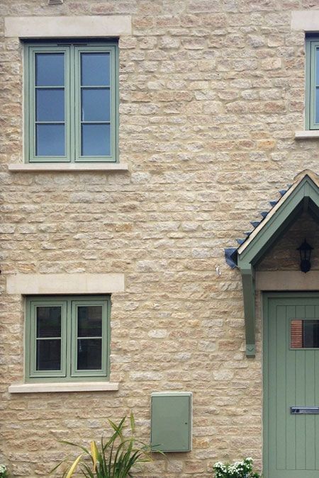 Exterior Window Frame, Window Frame Ideas, Casement Windows Exterior, Window Frame Colours, Cottage Front Doors, Cottage Windows, Exterior Window, House Paint Color Combination, Green Windows