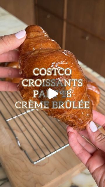 Sabrina Stavenjord on Instagram: "Crème brûlée croissants… or are they tanghulu croissants? 🥐😂   4 store-bought croissants  Pastry Cream 1/4 cup cornstarch 1/2 cup sugar 1/4 tsp salt 4 large egg yolks 1 tsp vanilla 1 3/4 cup whole milk 2 Tbsp butter  Whipped cream 1/2 cup heavy cream 4 Tbsp icing sugar 1 tsp vanilla  Sugar Mixture 1 cup granulated sugar 1/2 cup water  1. Make the pastry cream: whisk together cornstarch, sugar and salt then add in egg yolks, vanilla and milk. Cook over medium heat until mixture thickens, stirring constantly. Remove from heat and whisk in butter. Transfer to a heatproof bowl or baking sheet, cover with plastic wrap to prevent skin and chill in fridge (I place it in the freezer for 15-20 mins) 2. Whip heavy cream, icing sugar and vanilla to stiff peaks. Fol Custard Croissant Recipe, Costco Croissant Hack, Creme Brulee Croissant, Dessert Croissant, Croissants Ideas, Croissant Desserts, Sweet Croissants, Croissant Filling, Flat Croissant