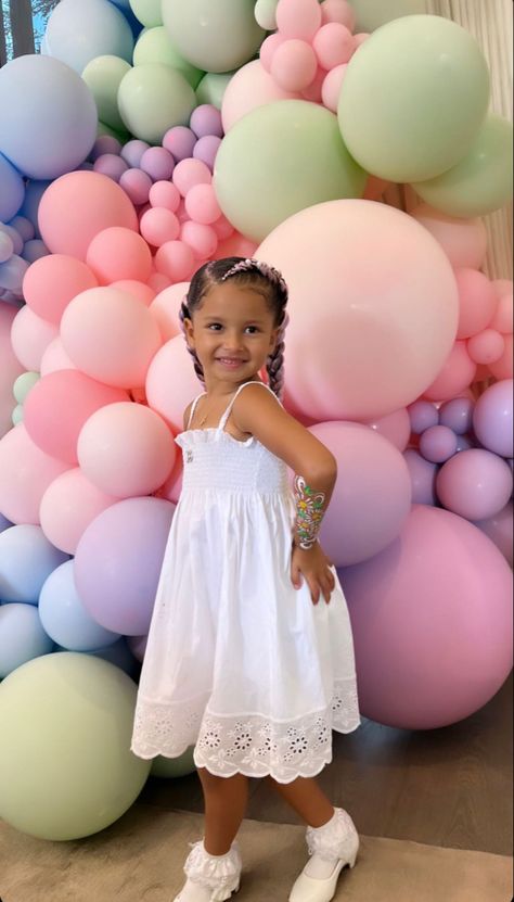 Ayla Palmer, Curly Hair Baby, Jenner Kids, Mommy Moments, Kim And Kanye, Kardashian Kids, Mixed Kids, Childhood Photos, Hair Creations