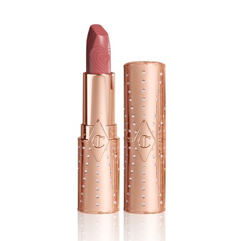 Peachy Pink Lipstick, Charlotte Tilbury Looks, Nude Pink Lipstick, Magic Lipstick, Revolution Lipstick, Charlotte Tilbury Matte Revolution, School Preppy, Look Of Love, Perfect Lipstick